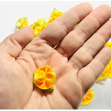200 Unidades Flor De Rococ贸 Com Folhas 2cm 0663 - Amarelo Foto mini 2