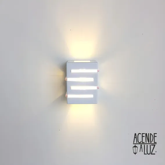 3 Arandela Externa 2 Fachos 4 Aletas Frisos Branca Alz38 Cor Branco 110V/220V Foto 1