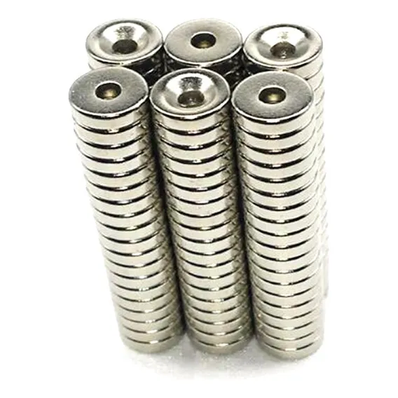50pcs Imã De Neodimio Disco 10x3 - 10mm X 3mm Com Furo - N35 Foto 1