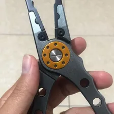 Alicate Multifuncional De Alumínio Pesca Com Bainha E Corda Foto mini  3