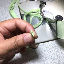 Aparelho Calcador Reta Industrial Pregar Viés Fita Ombro Foto mini 3