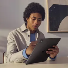 Apple iPad Pro 13 Wi-Fi, 2 TB - preto (m4) Foto mini  3