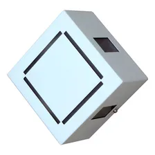 Arandela Quadrada Efeito 4 Fachos Frisos Cor Branco-liso Bivolt Foto  mini 1