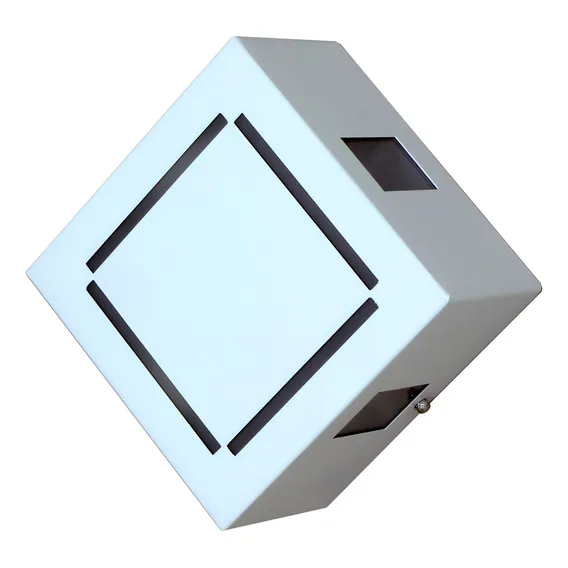 Arandela Quadrada Efeito 4 Fachos Frisos Cor Branco-liso Bivolt Foto 1