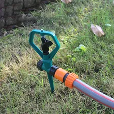 Aspersor P4 Adaptado P/ Mangueira Irrigador Girat贸rio 289901 Foto mini 3