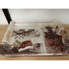 Bandeja de melamina marrom com alças decoradas para café da manhã Foto mini 3