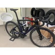Bicicleta Pinarello Dogma F Disc Dura Ace Di2 Foto mini 2