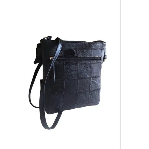 Bolsa Tiracolo Couro Legítimo Preta Foto 1