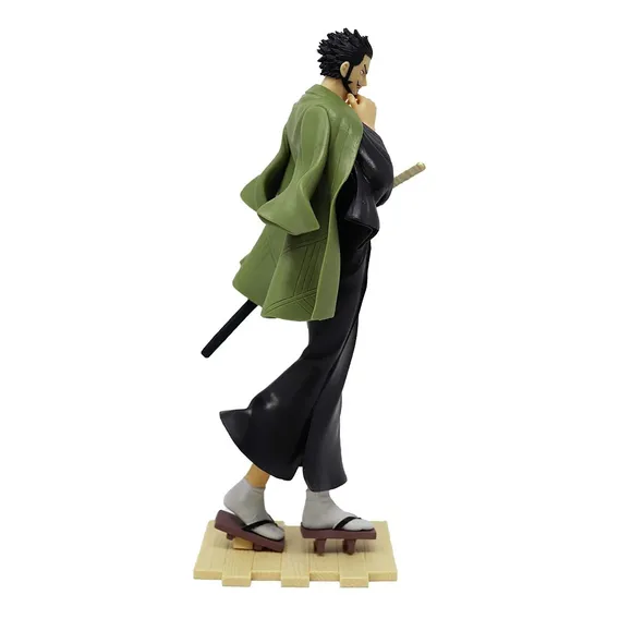 Boneco Action Figure One Piece Dracule Mihawk Treasure Cruis Foto 1