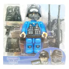 Boneco Policial Com Mascara Acessórios Comando Tático Foto mini  2