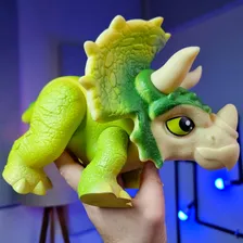 Boneco Triceratops Dinossauro Grande Vinil Jurassic World Foto mini 4