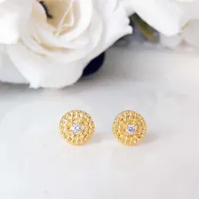 Brinco Círculo Com Zircônia Central Folheado Em Ouro 18k Foto mini  3