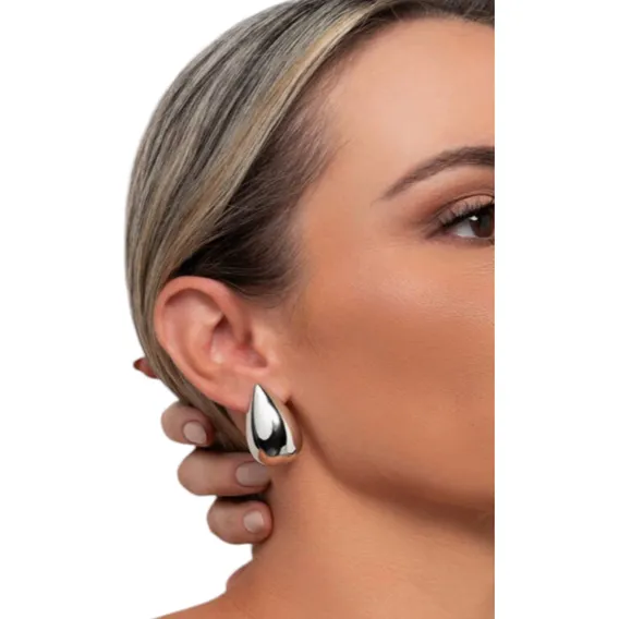 Brinco Gota Lisa Elegante Banhado Em R贸dio Branco Foto 1