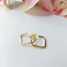 Brinco Pequeno De Argola Quadrada Folheado Em Ouro 18k Foto mini  3