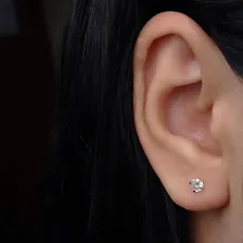 Brinco Zirc么nia Branca 4mm Ouro 18k Foto mini 2