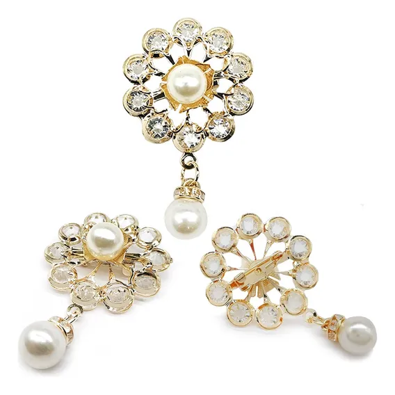 Broche Pérola Com Strass - 55mm X 35mm - Dourado - Unidade Foto 1