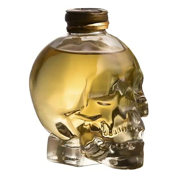 Cachaça Velha Chica Amburana Caveira 400ml Foto 1