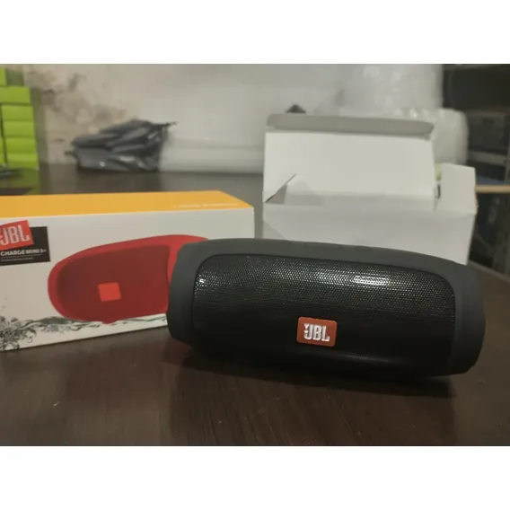 Caixa De Som Bluetooth Charge Foto 1