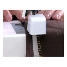 Calcador Com Corte Lateral Tipo Overlock Maquinas Domésticas Foto mini 2