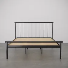 Cama Queen Em A莽o Beg么nia Cabecasa Madeiramadeira Foto mini 4