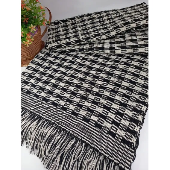 Caminho De Mesa Preto E Cru 1.5m Algodão Feito Em Tear Foto 1