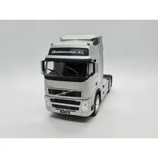 Caminhão Ferro Miniatura Volvo Fh12 Toco Globetrotter 1:32 Foto mini 2