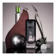 Carolina Herrera 212 Vip Black Eau De Parfum Masculino 200ml Foto mini  2