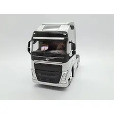 Carrinho De Ferro Miniatura Volvo Fh Coleção Caminhão Cor Prata Foto mini 2