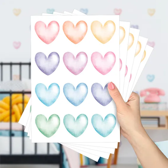 Cartela Decorativa Adesivos Corações Coloridos Quarto Menina Foto 1