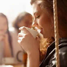 Chá Twinings, Camomila, Mel E Baunilha, Caixa Com 10 Sachês Foto mini  2