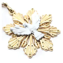 Chaveiro Esplendor Do Divino Espírito Santo Metal Ouro Velho Foto mini  3