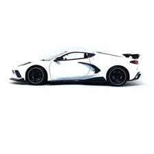 Chevrolet Corvette Stingray Coupe 2020 Branco 1:18 Maisto Foto mini 2
