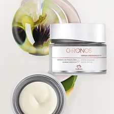 Chronos Creme Antissinais 70+ Noite Defesa E Restauração 40g Foto mini 3