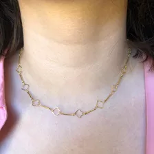 Colar Curto Flor Vazada Folheada Em Ouro 18k Foto mini 4