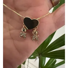 Colar Dois Meninos Com Coração Banhado A Ouro 18k Cor Laranja Foto mini 4