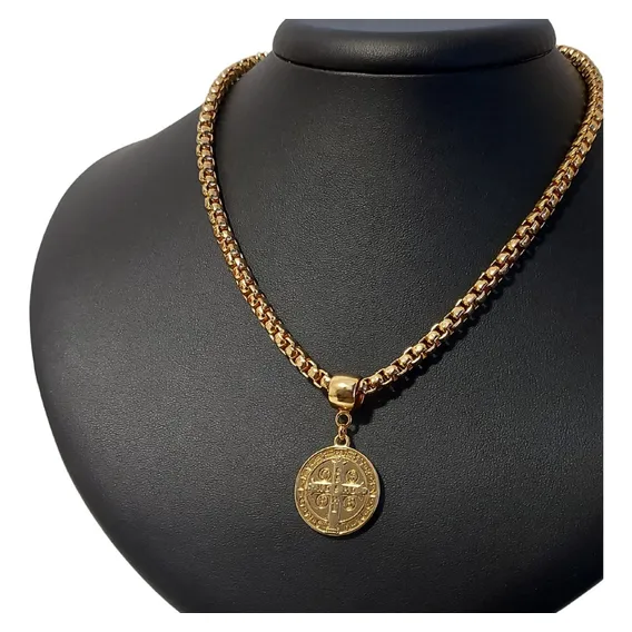 Colar Medalha Sao Bento Semijoia Folheado Banhado Ouro 18k Cor Dourado Foto 1