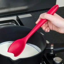 Colher Em Silicone Um Lindo Utensílio Para Sua Cozinha Cor Vermelho Cor do cabo Vermelho Foto mini  3
