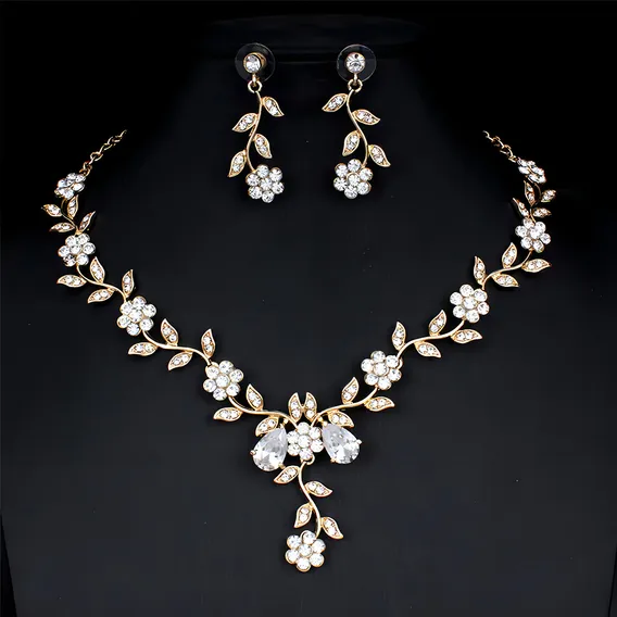 Conjunto Colar E Brinco Casamento Flor De Strass Cor Dourado Foto 1