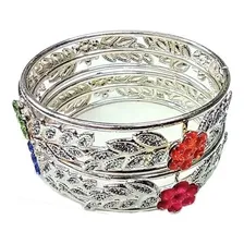 Conjunto De Pulseiras Prateadas Indiana Foto mini  2