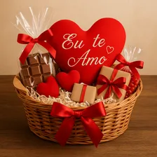 Coração De Pelúcia Com Frase Bordada 20x22cm Namorados Cor Eu Te Amo Foto mini  3