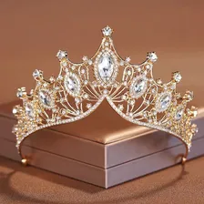 Coroa Dourada Alta De Rainha Com Cristais Foto mini 4