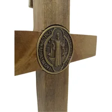 Crucifixo Mesa Madeira Frisada Cristo Metal 26cm São Bento Foto mini 4
