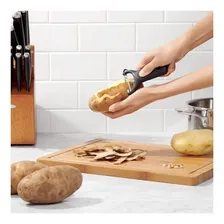 Descascador de batatas Oxo Y Peeler Descascador de batatas em aço inoxidável Foto mini  3