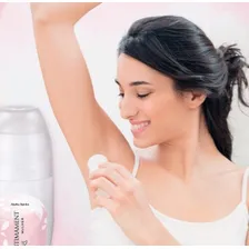 Desodorante Roll-on Abelha Rainha Ação Clareadora 50ml Foto mini 2