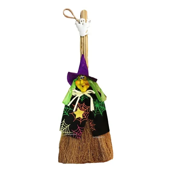 Enfeite Halloween Bruxinha Na Vassoura Decoração 37cmx12cm Foto 1