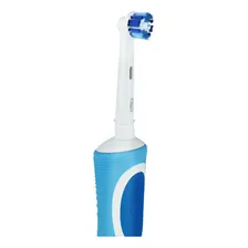 Escova Elétrica Oral-b Vitality D12 220v + 2 Cross Action Foto mini 3