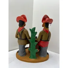 Escultura Barro Casal De Cangaceiros Feita A Mão Exclusiva Foto mini  2