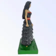 Escultura Pomba Gira Preta 24 Cm Com Crânio No Pé 7 Saias Foto mini 4