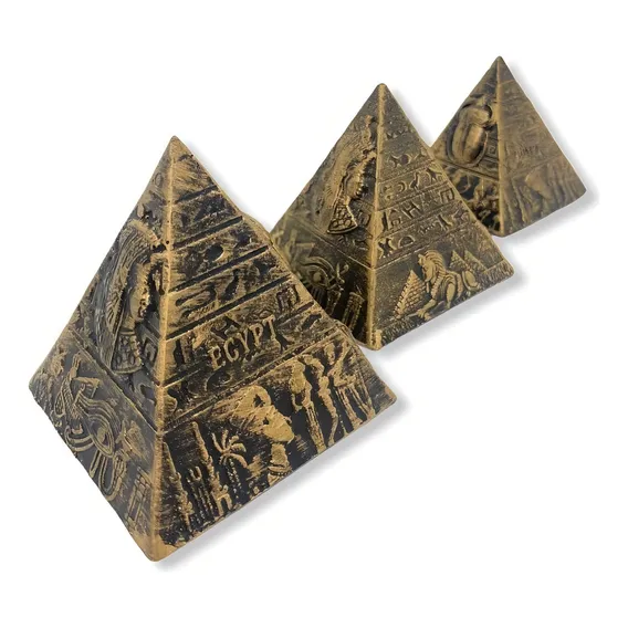 Escultura Trio De Pirâmides EgĂpcias Em Resina 7,5 Cm Foto 1