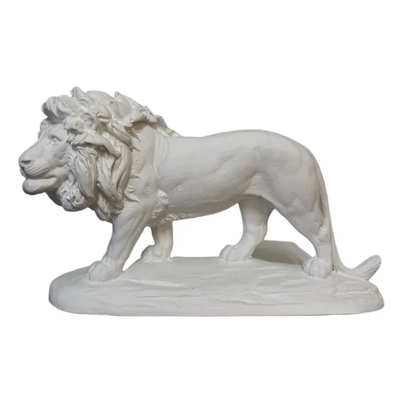Estátua Escultura Animal Branca De Leão Andando 28 Cm Luxo Foto 1